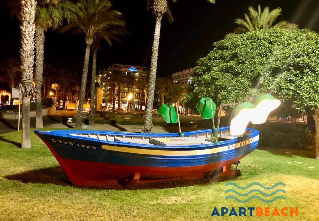 Apartbeach Novelty 3º Frente Playa Y Gran Terraza Салоу Экстерьер фото